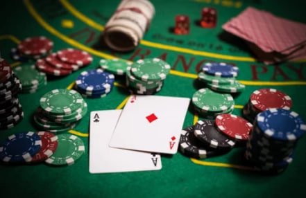 phmaya casino player celebrating a big win